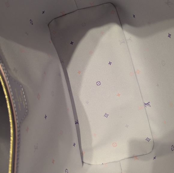 SOLD Louis Vuitton Giant Monogram Neverfull MM Sunrise Pastel Spring in the City - Picture 13 of 16